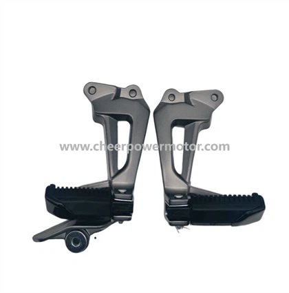 Rendez-vous avant de la moto pour Yamaha New Crypton T110